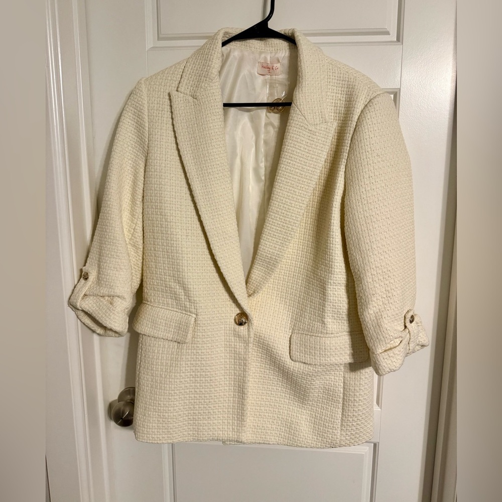 Hailey & Co Ivory Tweed Blazer NWOT